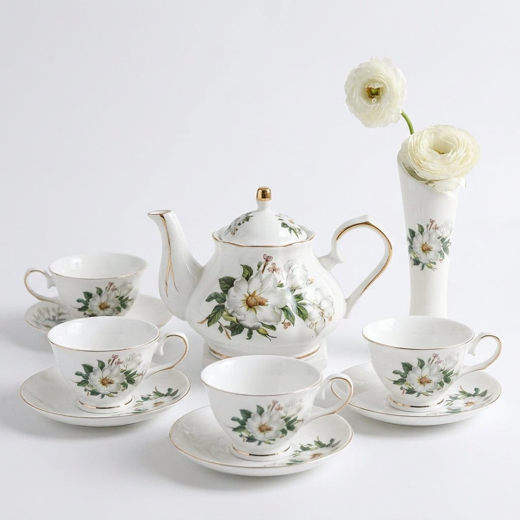 English Porcelain Tea Set with White Flowers – Teapot 500 ml and 4 Cups