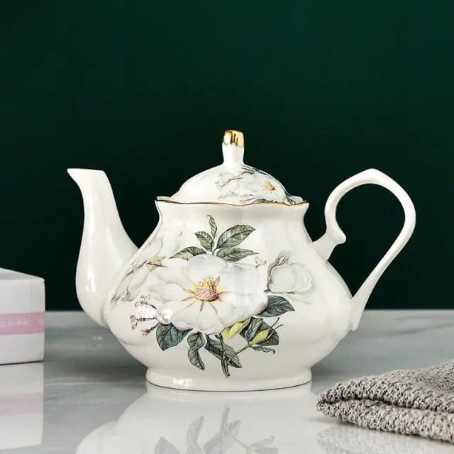 English Porcelain Teapot with White Flowers, 500 ml