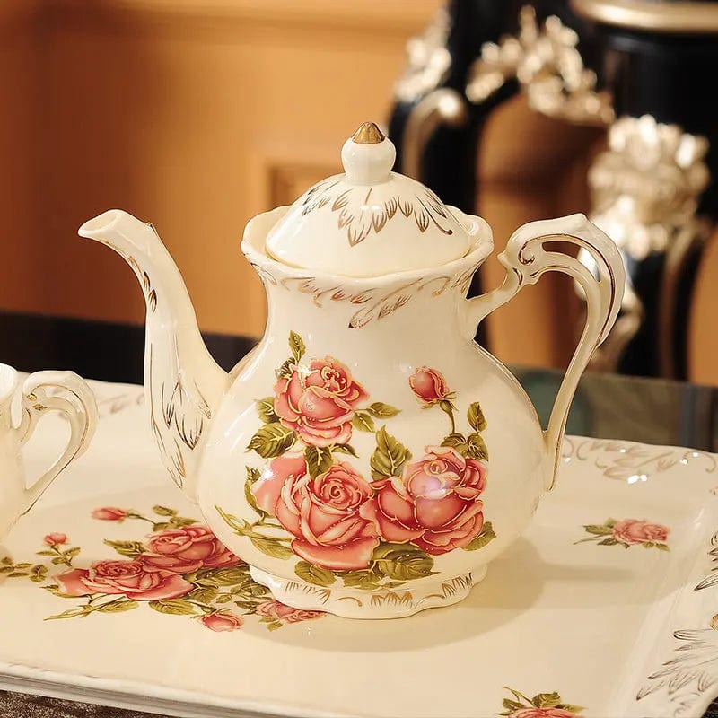 English Tea Set with Rose Motifs in Porcelain