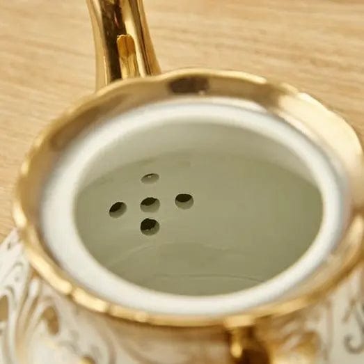 English White and Gold Porcelain Teapot 1L