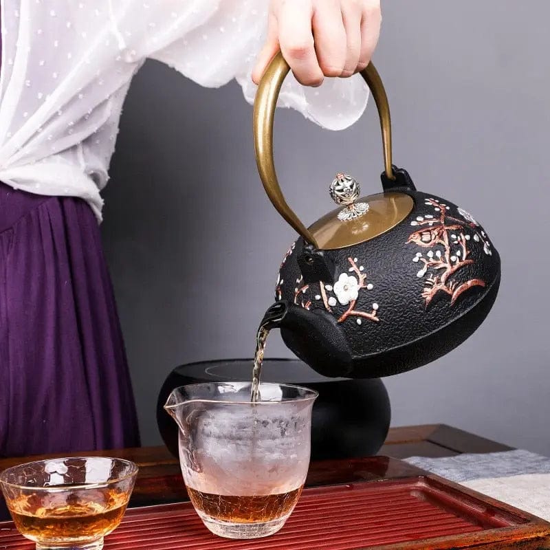 Japanese Cast Iron Teapot with White Cherry Blossom, 1.2 Liter
