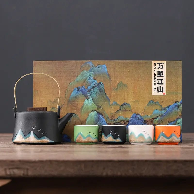 Japanese Ceramic Tea Set with Mountain Motifs – 360 ml Teapot and 4 Cups