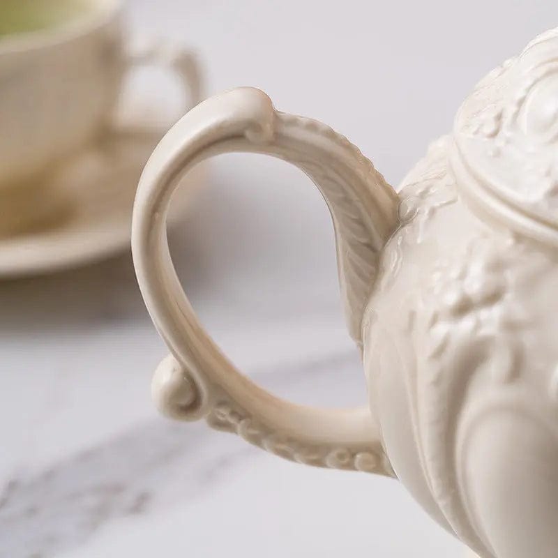 Prestigious English Ceramic Teapot 900ML